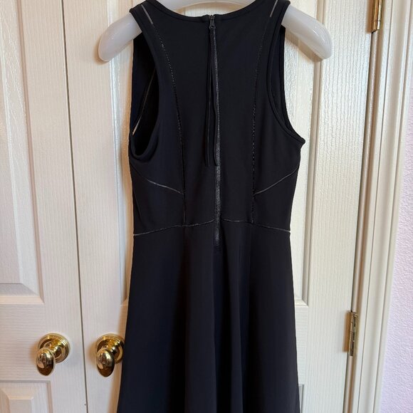 Lululemon Dress - Size 8 - Picture 2 of 4